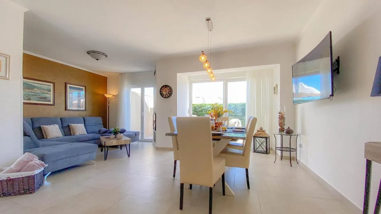 Vakantiehuis Casa Erik Villa Novigrad Istria Kroatië